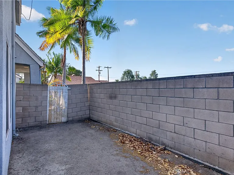 8539 Citigate Dr — Photo 34