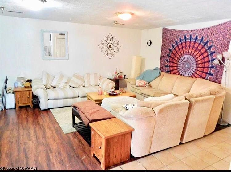 2nd image of 471 High St APT 1