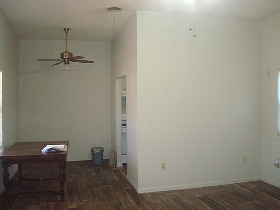 3rd image of 1504 S Fern St