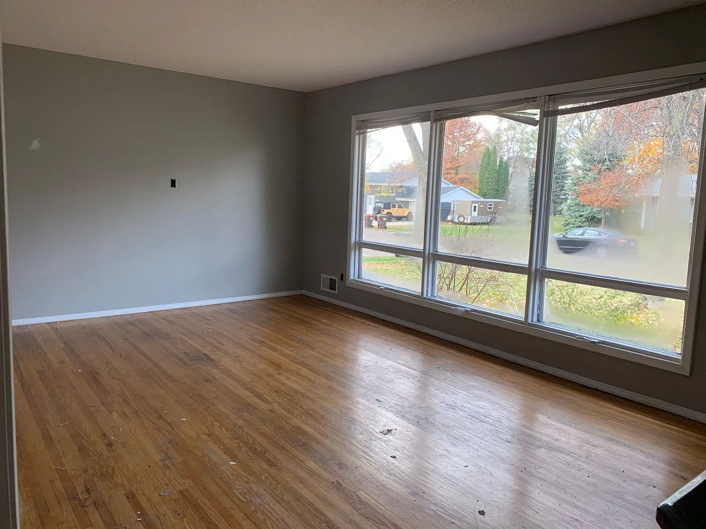 Amazing 4 bedroom house in St. Paul Park! — Photo 1