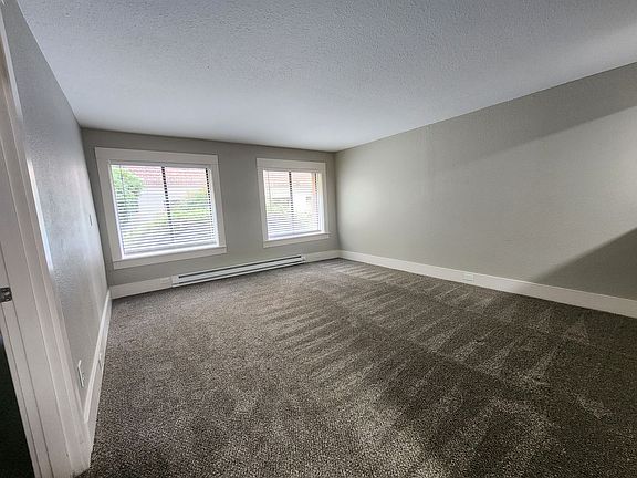 5th image of 414-422 Tacoma Ave S #105