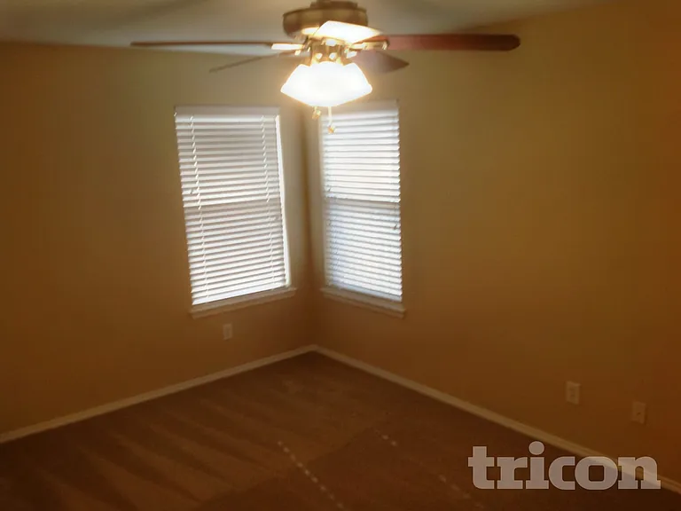 16325 Cowboy Trl — Photo 4