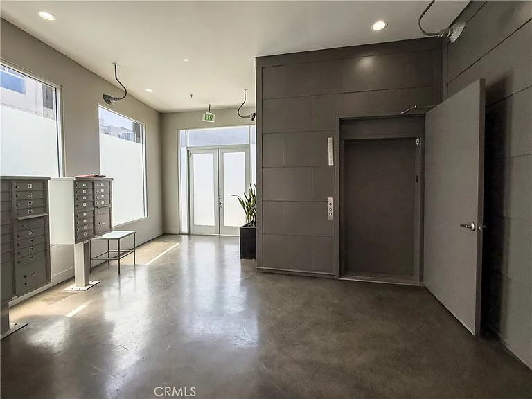 13320 Beach Ave #301 — Photo 25