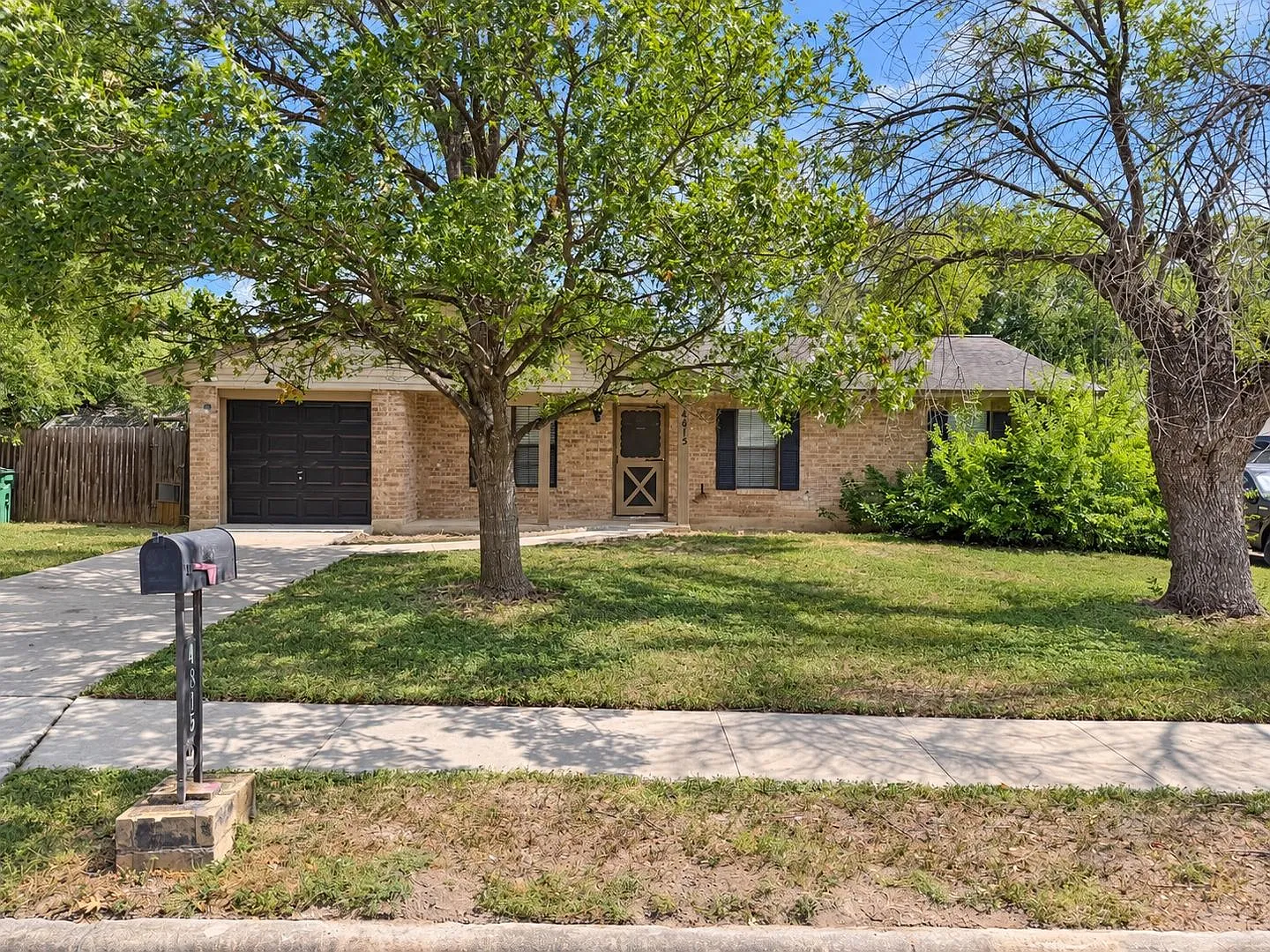Freshly updated and ready for move-in! 3-Bedroom 2-Bath home in North East San Antonio — Photo 1
