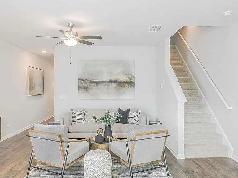 71 W Felton Rd — Photo 5