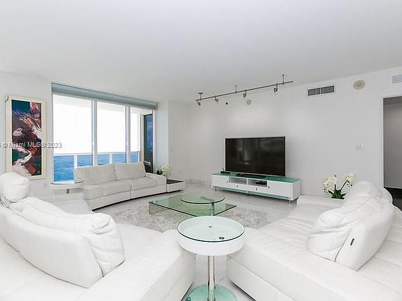 5th image of 1850 S Ocean Dr APT 3701
