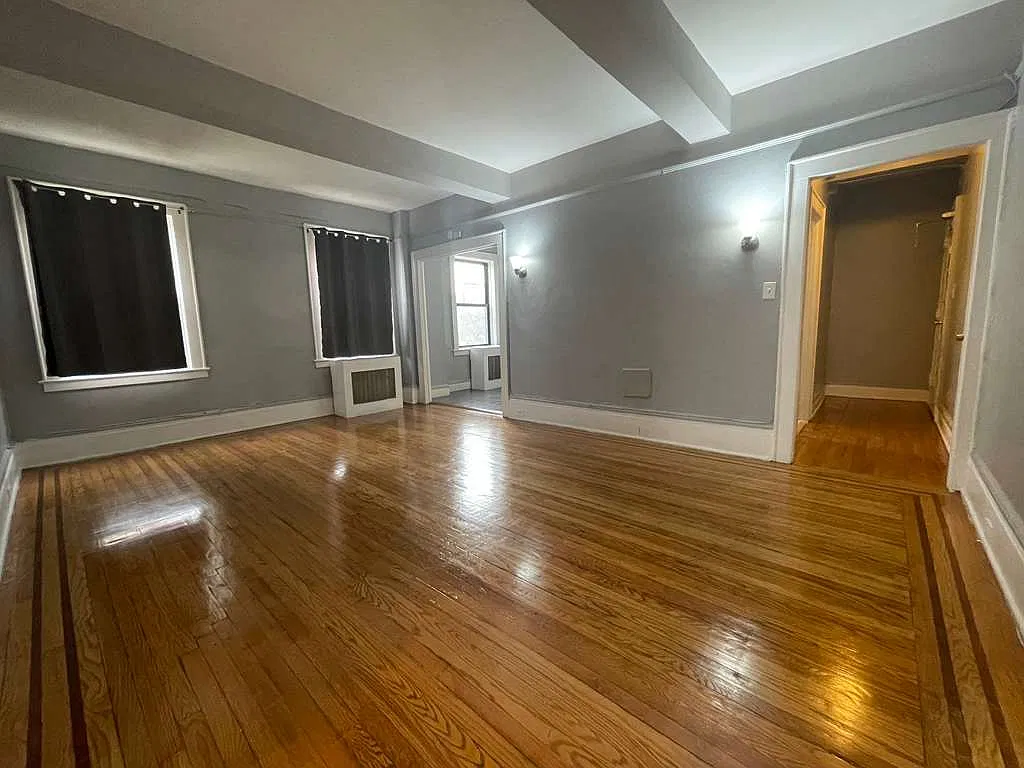 25-27 N Harrison St — Photo 3