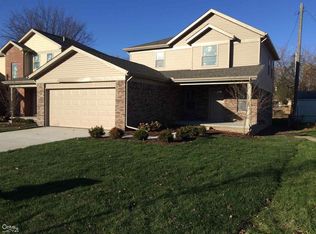 22447 Hoffman Saint, Saint Clair Shores, MI 48082