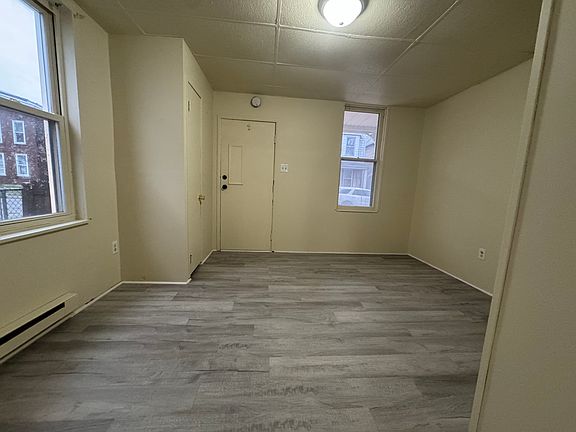 3rd image of 215 Arch St #A