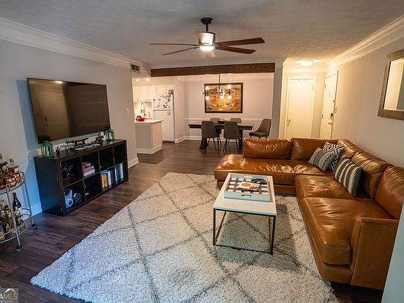 3rd image of 5151 Roswell Rd Unit 7