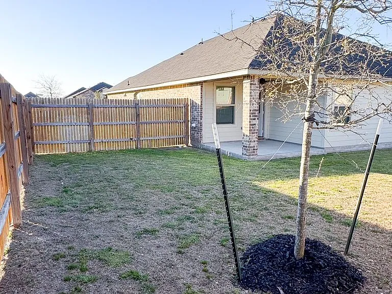 6233 Lavaca Dr — Photo 19