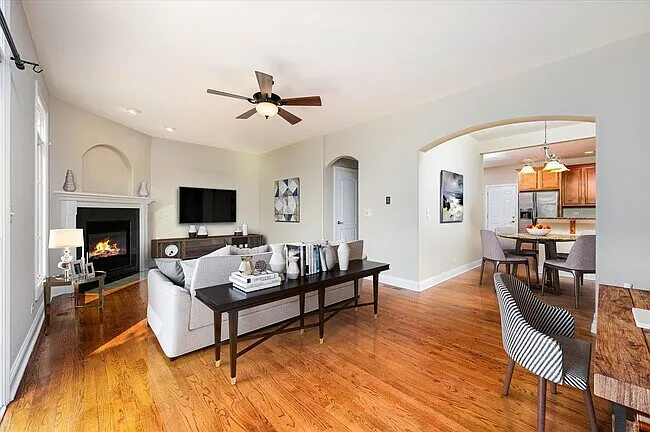 172 Mayo Ct — Photo 34