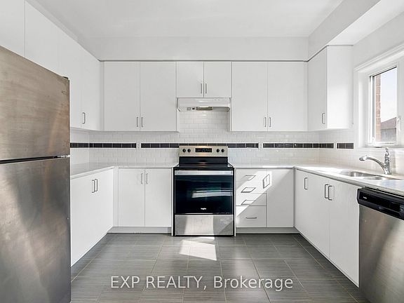 5th image of 230 Ridley Cres