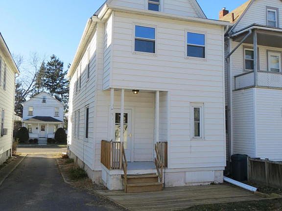 5th image of 112 E Bennett St