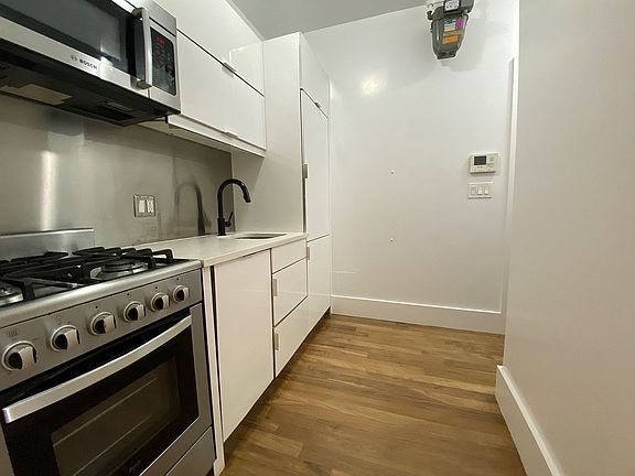 2nd image of 455 Hudson St #51