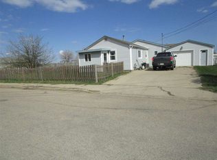 512 7th Ave SW, Minot, ND 58701