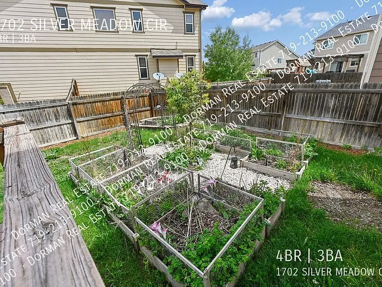 1702 Silver Meadow Cir — Photo 27