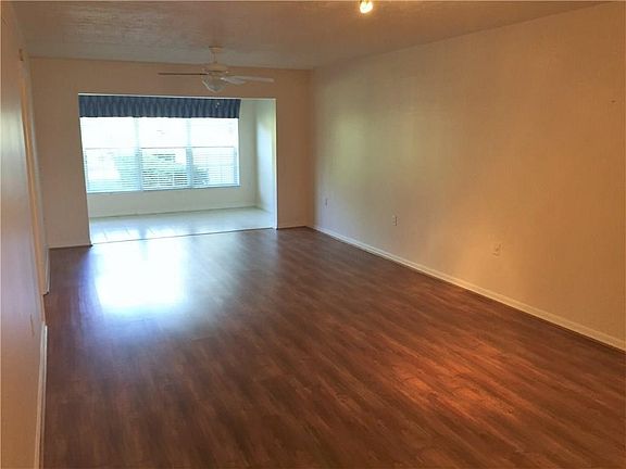 4th image of 740 Lake Orchid Cir Unit 740-101