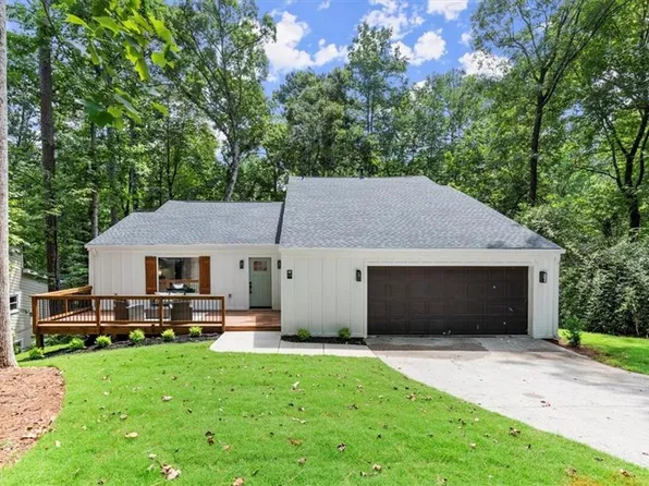 1430 Waterford Ct, Marietta, GA 30068