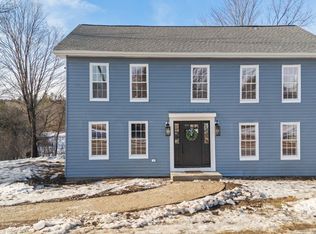 18 S Village Rd, Loudon, NH 03307
