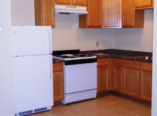 1607 S 8th St, Milwaukee, WI 53204