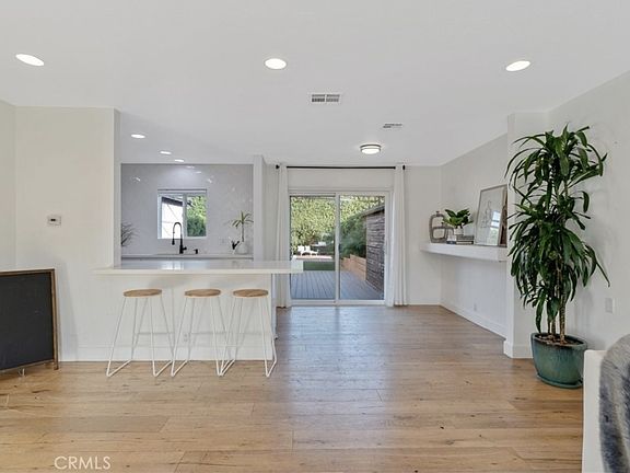 3rd image of 8450 Calvin Ave