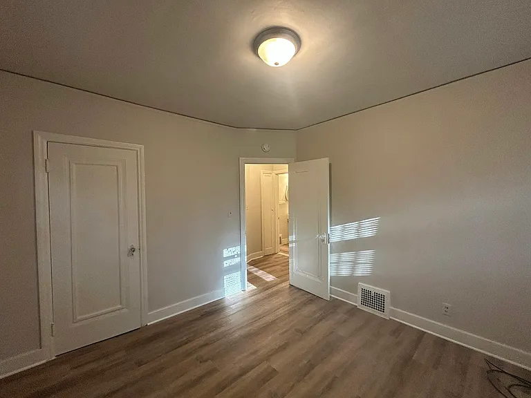 4401 Buckingham Ave #1 — Photo 13