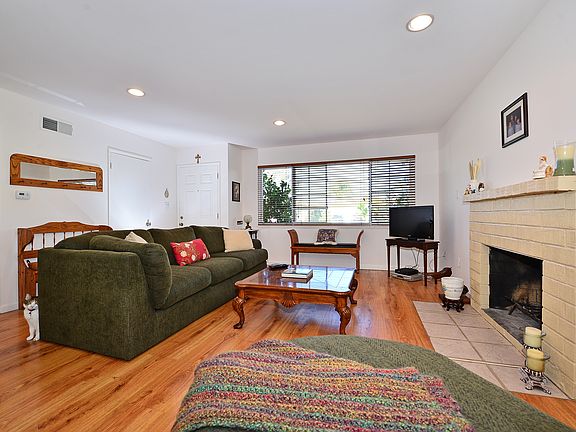 4th image of 4827 Mount La Platta Dr