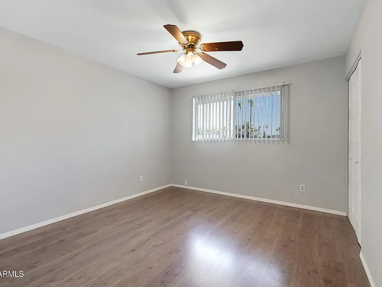 1627 E Fremont Dr — Photo 20