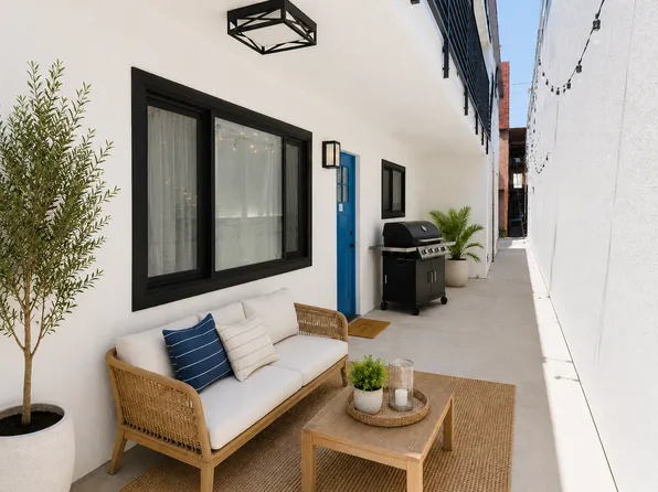 135 28th St #135, Hermosa Beach, CA 90254
