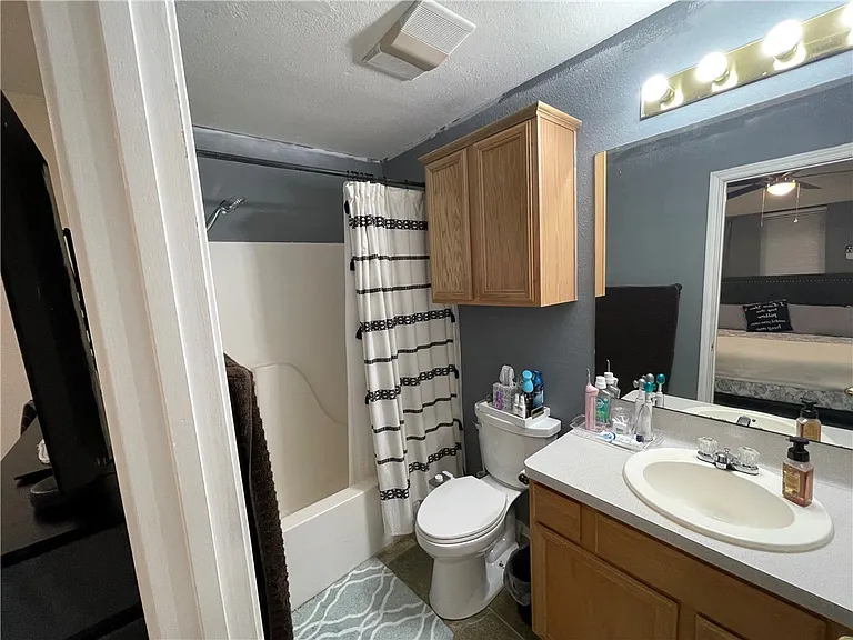 2310 Pronghorn Ln — Photo 6