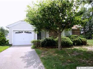 11 Tamarack Ct, Barnegat, NJ