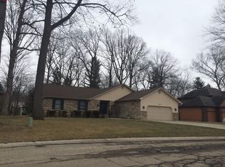 1071 Troon, Saint Clair, MI