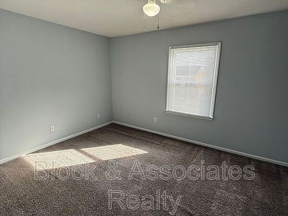 5th image of 500 N Church St APT 3