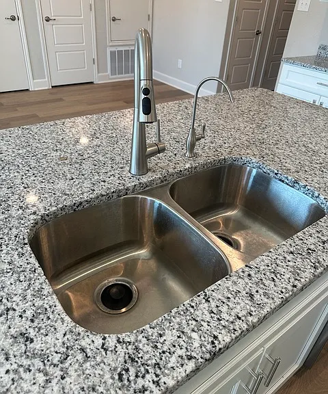 7166 Magnolia Vlg #101 — Photo 30