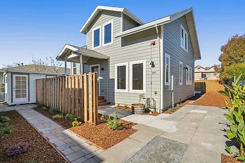 880 61st St #1 Photo 1