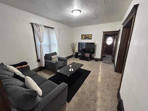 414 Beaver Street, Beaver Dam, WI 53916