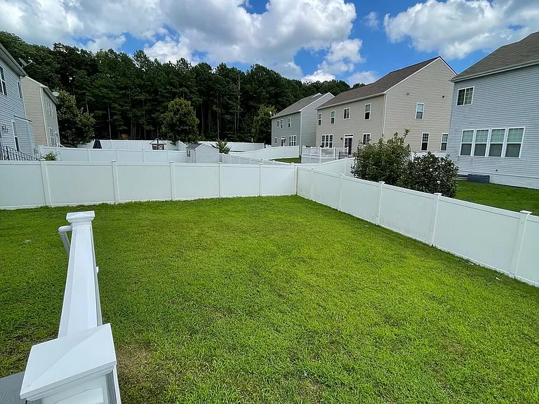 43691 Yulan St — Photo 3
