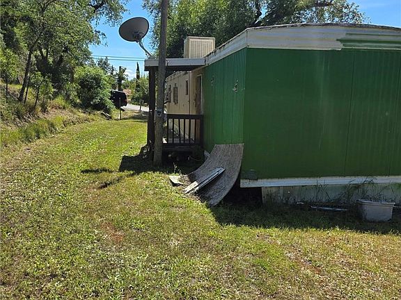 3rd image of 4680 Foothill Dr
