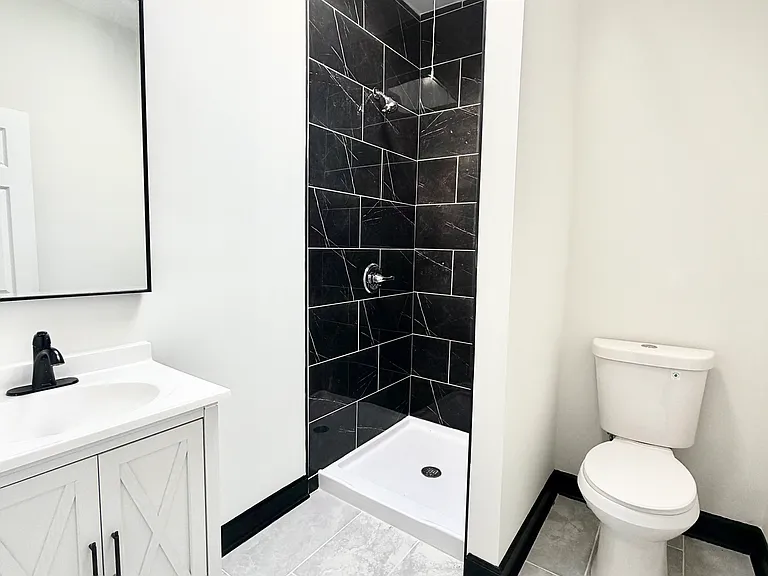 2525 W Lafayette Ave — Photo 11