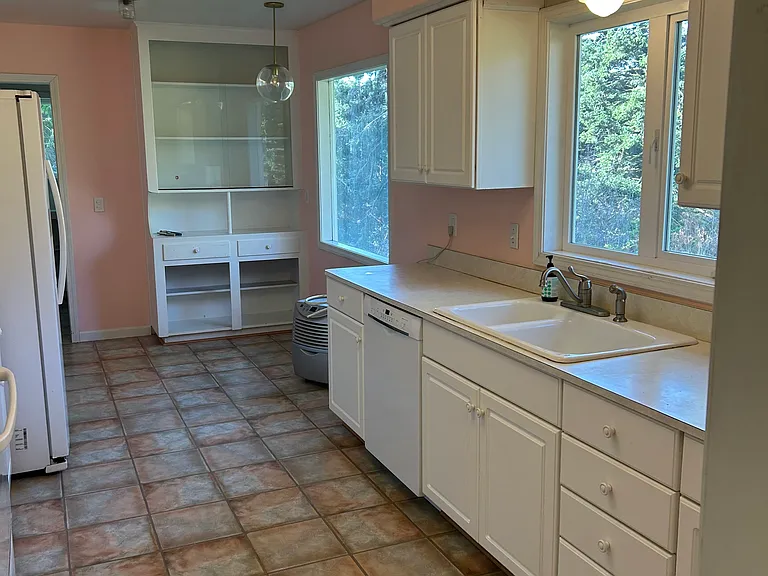 255 Coast Guard Hill Rd — Photo 9