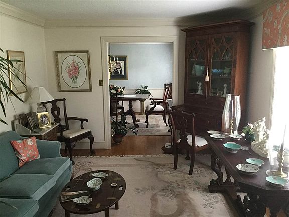 2nd image of 1214 Shadowood Dr