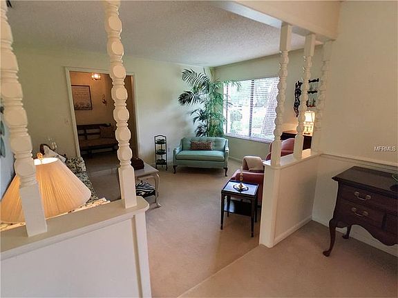 5th image of 235 E Hornbeam Dr