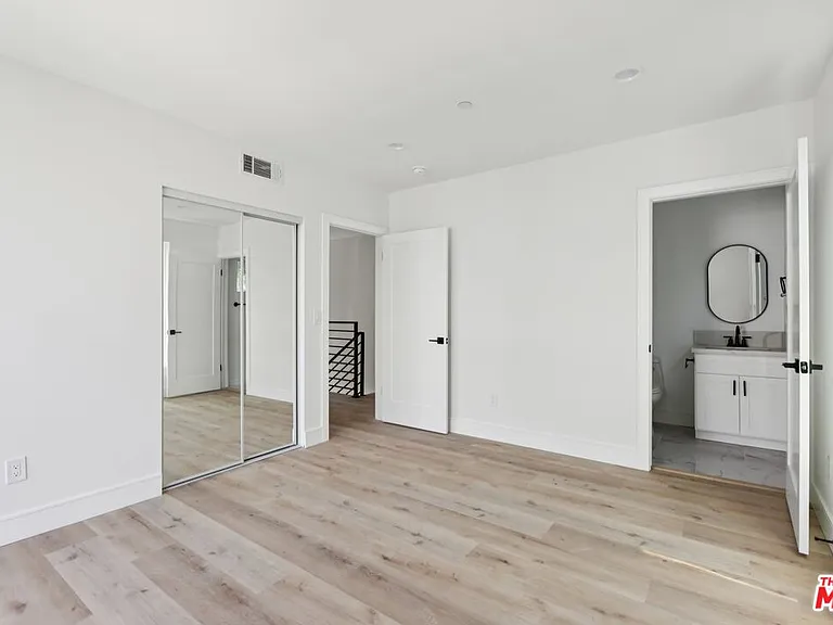 2111 Holly Dr #2 — Photo 20