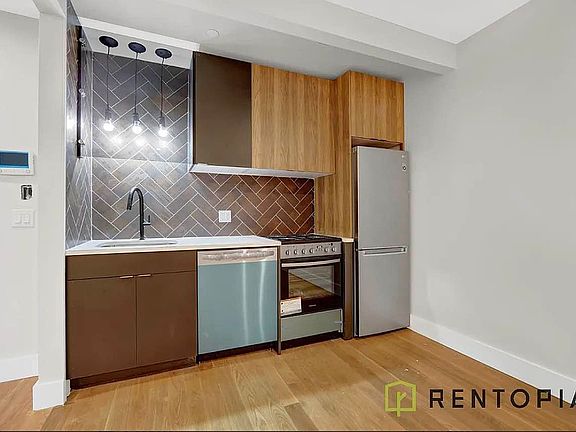 2nd image of 58 Palmetto St APT 5A