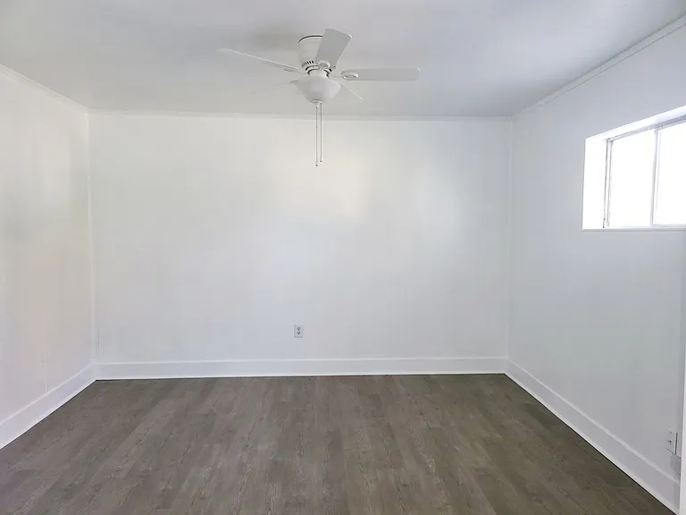 3120 N Hartford Pl — Photo 3