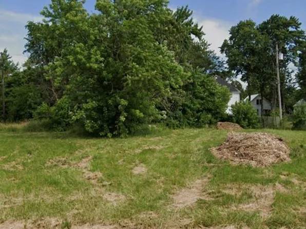 3633 Theodore St, Detroit, MI 48211