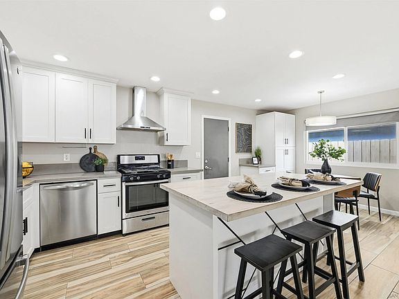 5th image of 1441 Hermes Ln