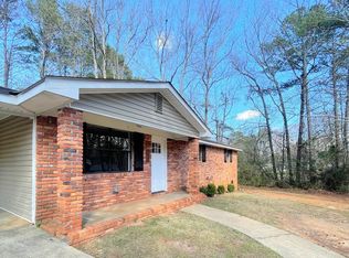 150 S Meadowcliff Cir, Carrollton, GA 30116