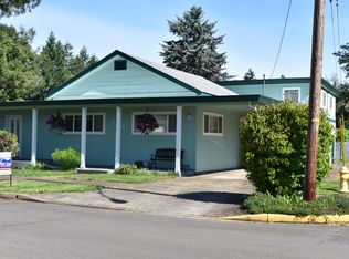 1104 Ash Ave, Cottage Grove, OR 97424